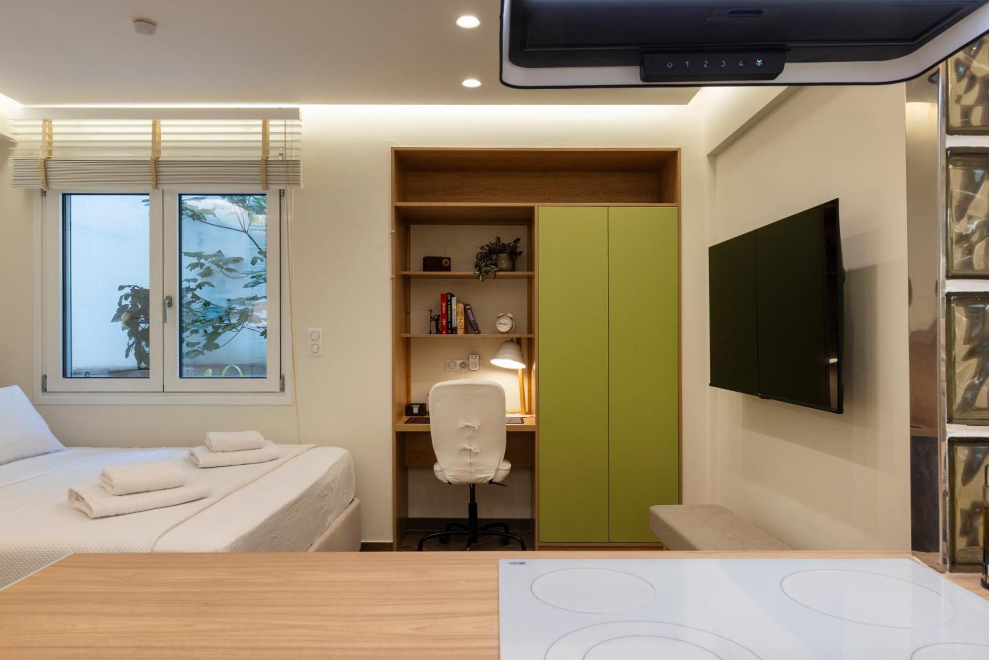 Studio Flat 21 At Evangelismos Metro Stn Athens Exterior photo